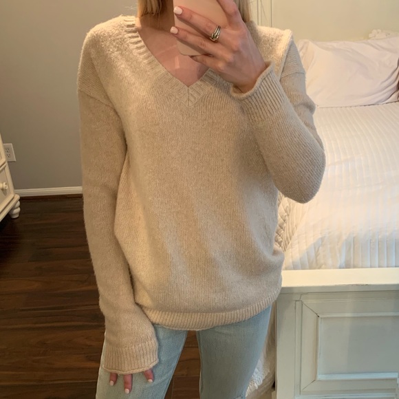 GAP Tan Sweater - Picture 3 of 7